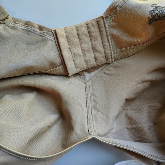 Playtex Wireless bras, breathable, support on sides&back,white & beige, 46DD. - Picture 11 of 16